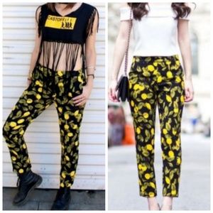 Zara Lemon Print Cropped Ankle Pants Medium EUC